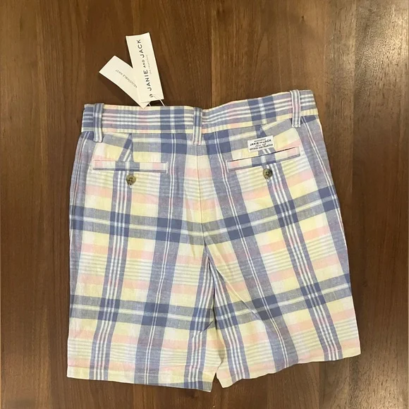 NWT- Janie and Jack Easter Shorts Size 8 - Picture 3 of 4